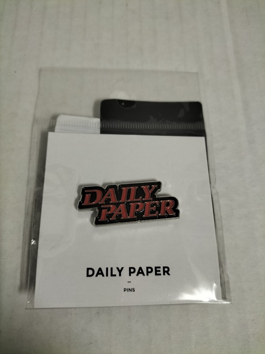 Daily Paper Unite Pin badge