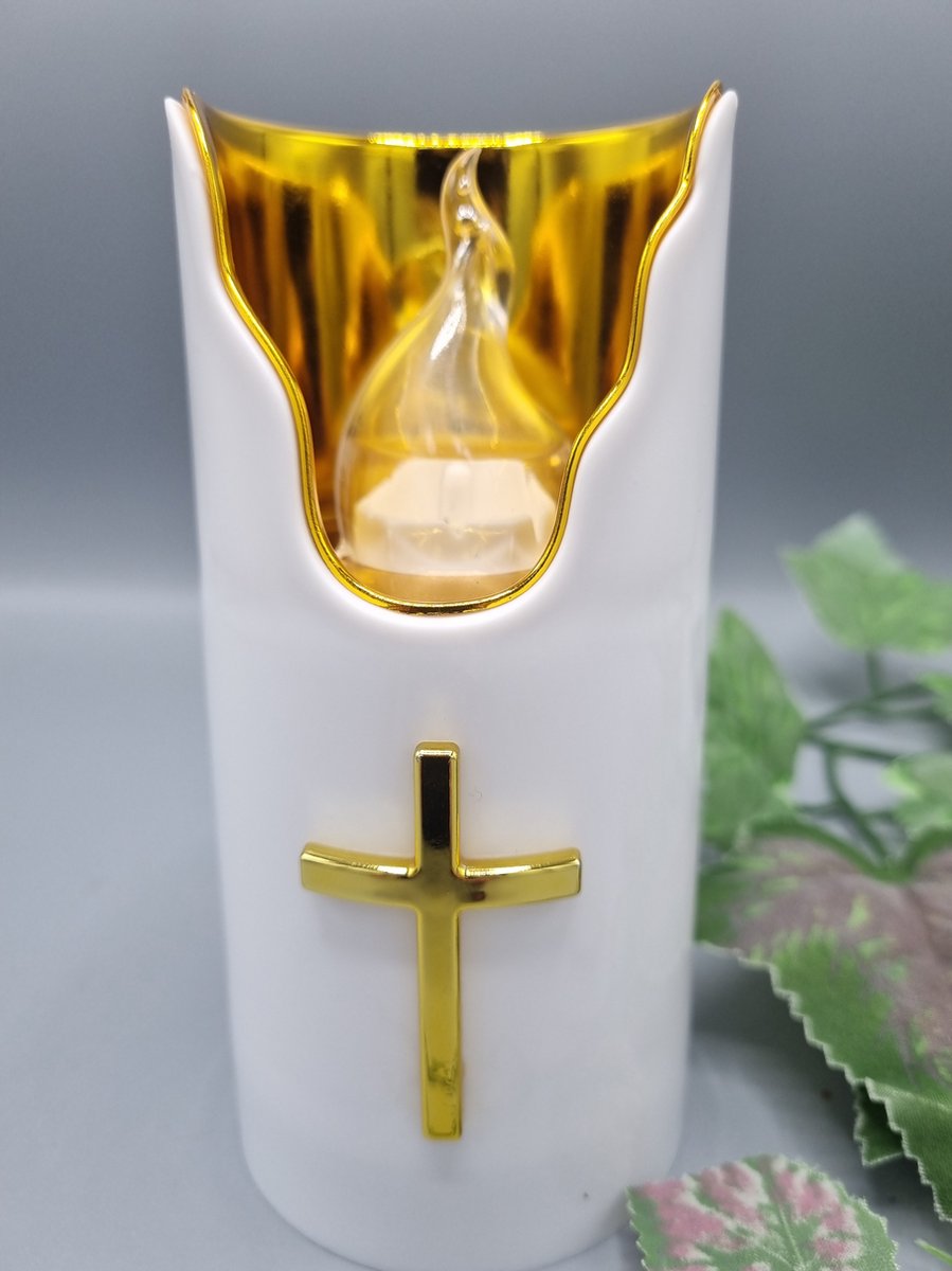 Led kaars - C707 - Wit - Goud - Kruis - 1200 branduren - Inclusief batterij - Flikkerend led - Grafkaars - Graflicht