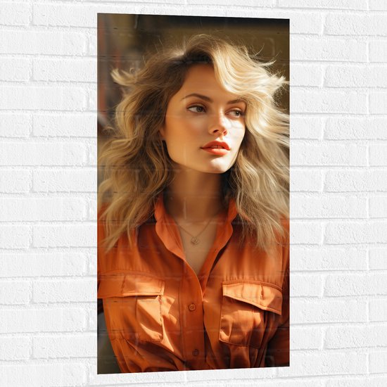 Muursticker - Vrouw - Model - Krullen - Oranje - 50x100 cm Foto op Muursticker