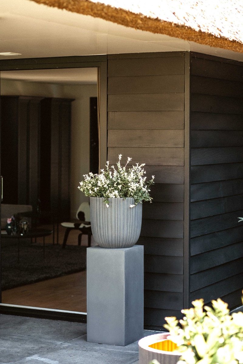 Capi Europe Colonne Smooth NL - 36x79 - Noir