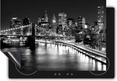 Chefcare Inductie Beschermer Skyline New York in het Centrum - Zwart Wit - 60x50 cm - Afdekplaat Inductie - Kookplaat Beschermer - Inductie Mat