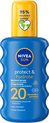 NIVEA SUN Zonnebrand Spray Protect & Hydrate SPF 20 - Zonnespray - Zonbescherming - 200 ml