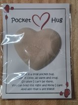 Pocket hug kaartje met epoxy hart - kaartje - steun in de rug - gelukskaartje - Liefde - parel wit