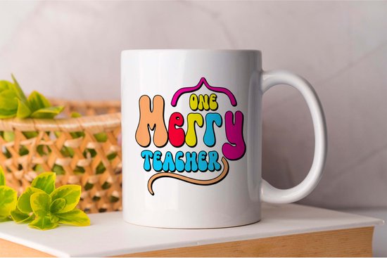 Mok One Merry Teacher - TeacherLife - Gift - Cadeau - TeachingInspiration - EduChat - TeacherCommunity - LeraarLeven - OnderwijsInspiratie - OnderwijsGemeenschap - LeraarHulpbronnen