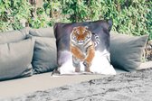 Sierkussen Buiten - Tijger - Landschap - Sneeuw - Winter - Dieren - 60x60 cm - Weerbestendig