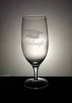 Bierglas speciaal - bierglas - presentje - cadeau - uniek cadeau - geslaagd - glas gravering - graveren - naam in glas - herinnering - diploma