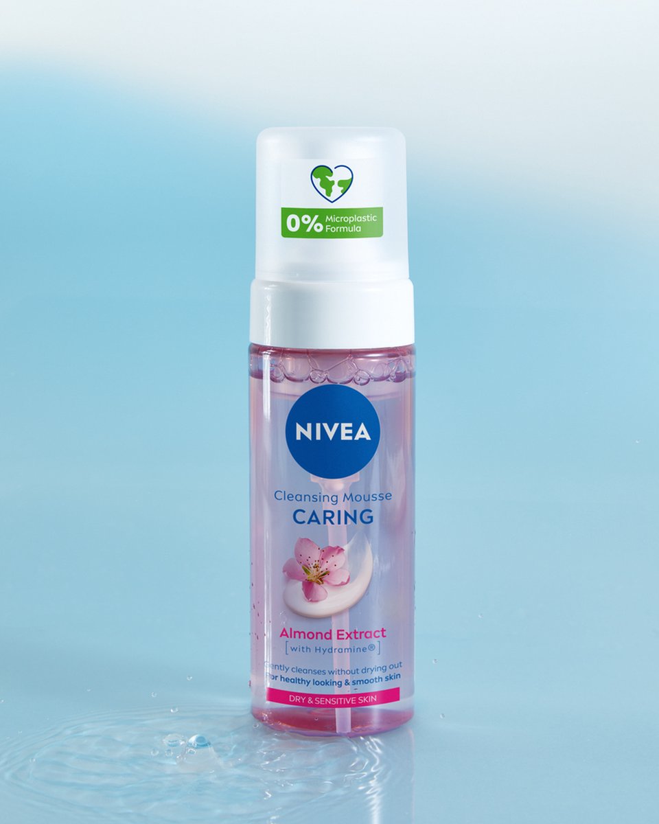 NIVEA Essentials Verzachtende Reinigingsmousse thumbnail 3