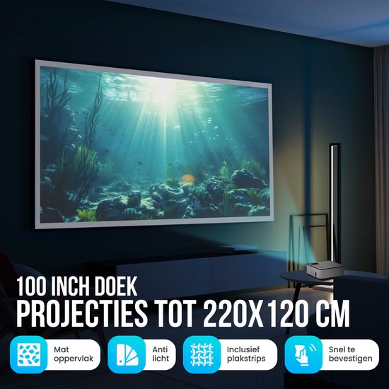 100 inch projectiescherm met een weergave van onderwaterleven, projecties tot 220x120 cm, matte afwerking, anti-licht, inclusief plakstrips.