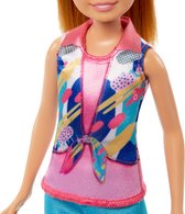 Bol.com Barbie en Stacie to the Rescue - Zomeravontuur - Met twee puppy's - Barbiepop aanbieding