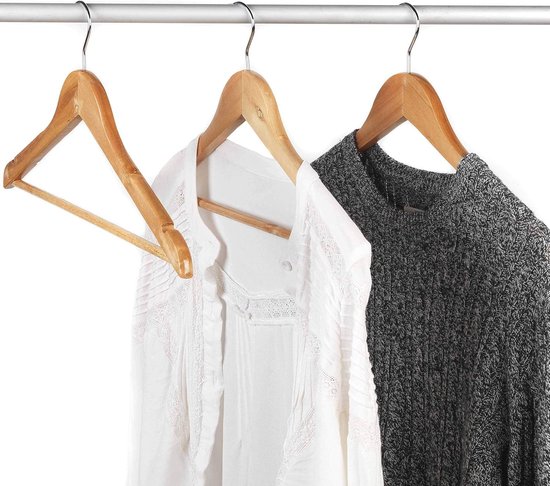 Houten kledinghanger kind feestoutfit