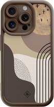 Casimoda® hoesje - Geschikt voor iPhone 13 Pro - Abstract Almond Shapes - Effen telefoonhoesje met lensbescherming - TPU - Backcover - Bruin/beige