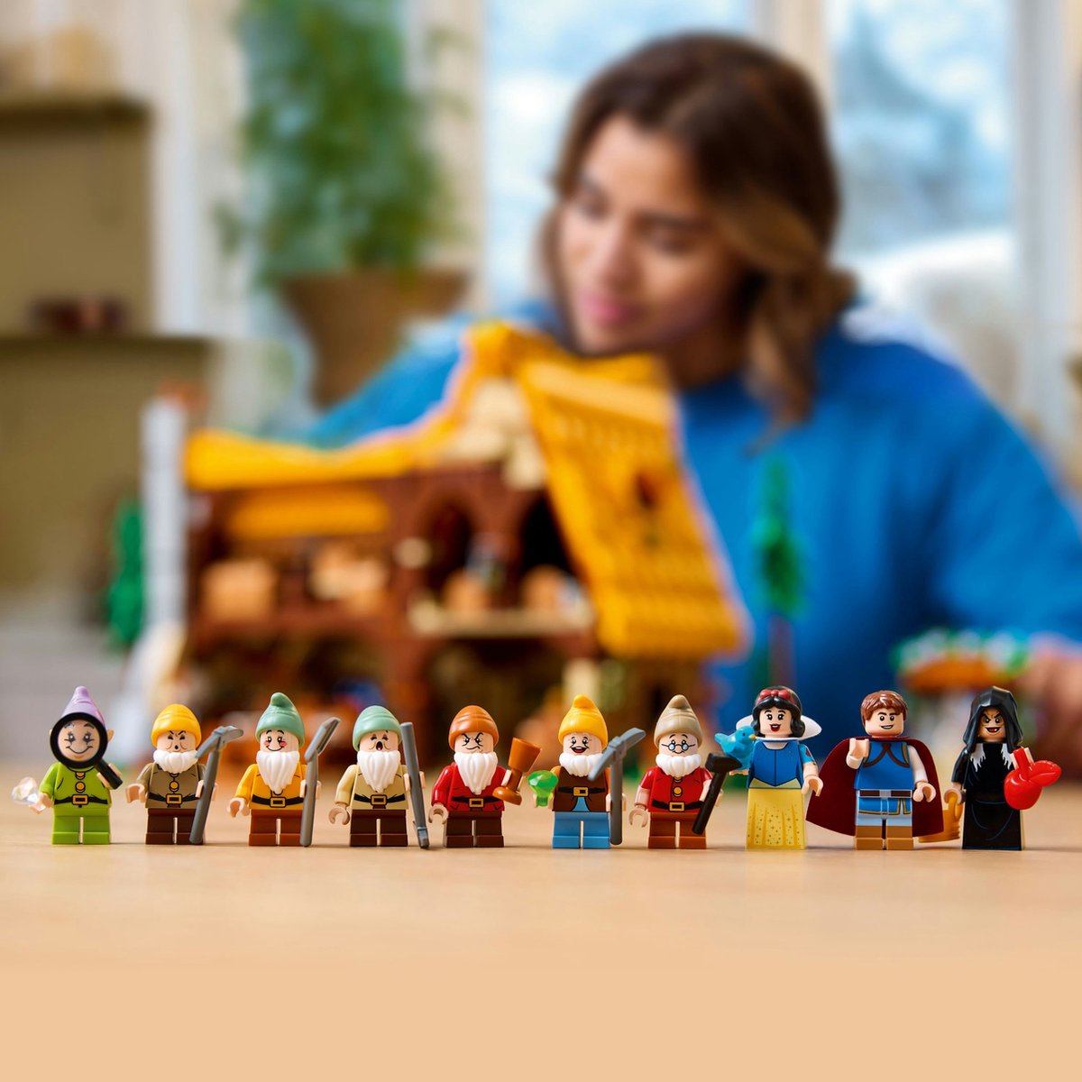 LEGO Disney Huisje van Sneeuwwitje en de zeven dwergen - 43242 — afbeelding 14