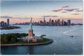 Muurdecoratie New York - Vrijheidsbeeld - Skyline - 180x120 cm - Tuinposter - Tuindoek - Buitenposter