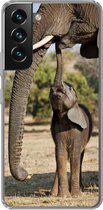 Coque Samsung Galaxy S22 Plus - Éléphant - Animaux - Herbe - Nature - Coque de téléphone en Siliconen