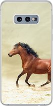 Coque Samsung Galaxy S10e - Cheval - Tissu - Sable - Siliconen