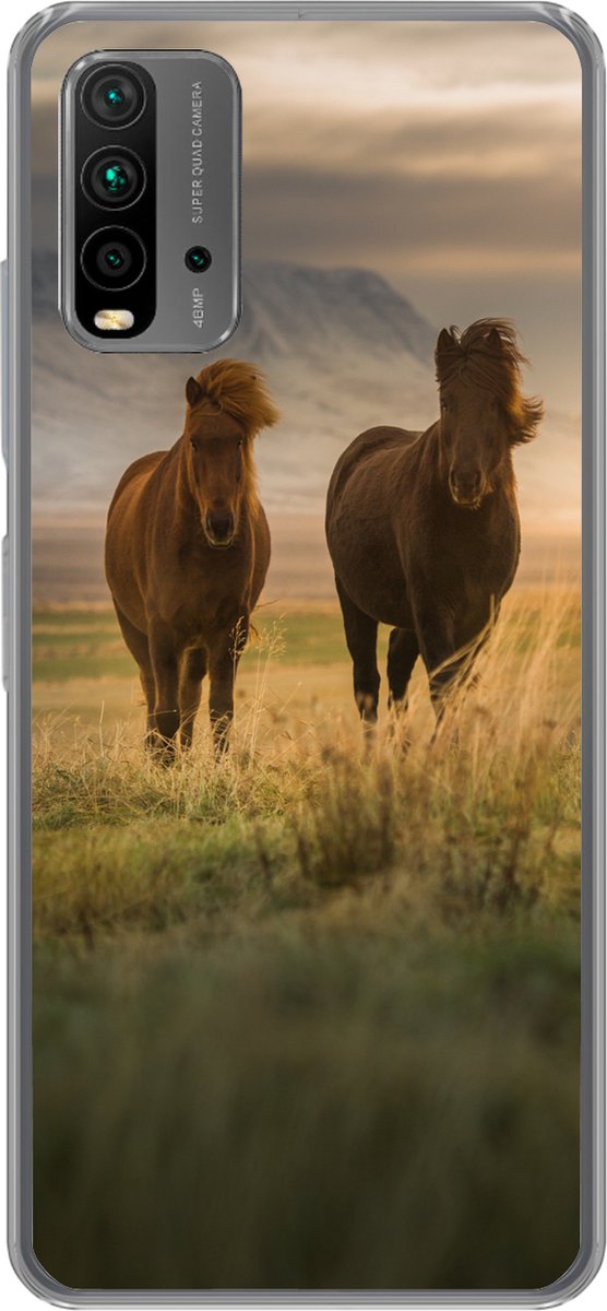 Telefoonhoesje Geschikt voor Xiaomi Geschikt voor Redmi 9T hoesje - Paarden - Lucht - Gras - Siliconen Telefoonhoesje Telefoonhoesje