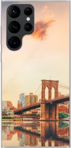 Geschikt voor Samsung Galaxy S22 Ultra hoesje - New York - Brooklyn - Bridge - Zonsondergang - Siliconen Telefoonhoesje