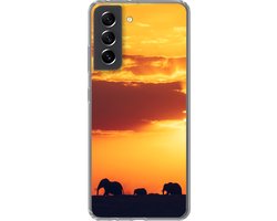 Telefoonhoesje Geschikt voor Samsung Galaxy S21 FE hoesje - Olifanten - Horizon - Zonsondergang - Dieren - Siliconen Telefoonhoesje Telefoonhoesje