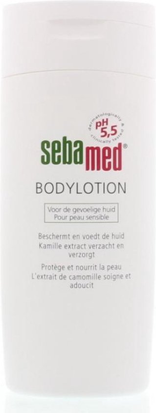 Sebamed Hydraterende Bodylotion - Kalmeert en hydrateert - Kamille en allantoïne voedt en verzacht de huid - Trekt snel in en voelt niet vettig aan - Huidverzorging - 200 ml