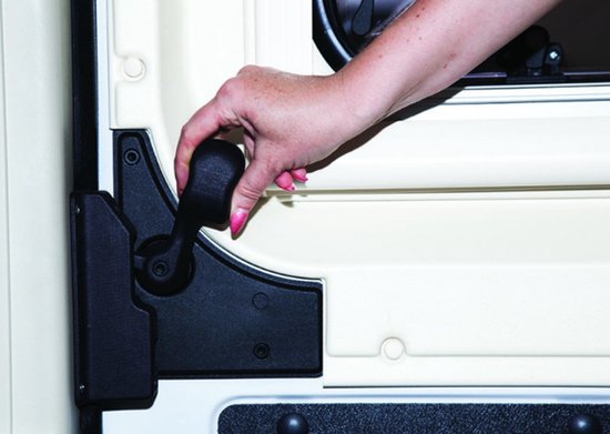 Replacement of the front door seal for Ducato, Relay, Boxer (1998-2006