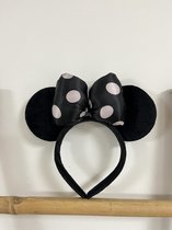 Diadeem-Minnie-haarbeugel-muis-muizen oren diadeem-zwarte strik met witte stippen-themafeest accessoire-verkleed accessoire-fotoshoot diadeem