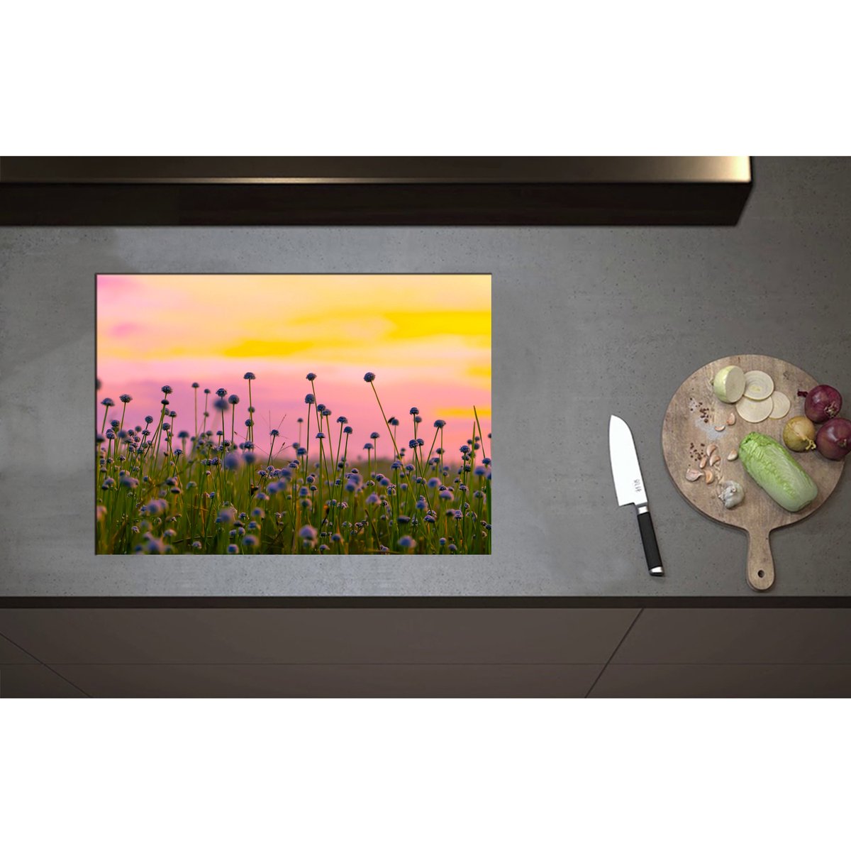 Inductieplaat Beschermer - Bloemenveld Vol Paarse Knopjes Bloemen - 70x50 cm - 2 mm Dik - Inductie Beschermer - Bescherming Inductiekookplaat - Kookplaat Beschermer van Wit Vinyl