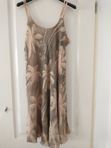 Dames jurk Nettie gebloemd motief beige bruin maat 36-46 strandjurk