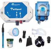 Wifipool controlepaneel met pH-sonde, doseerpomp en diverse accessoires in wit, blauw en zwart.