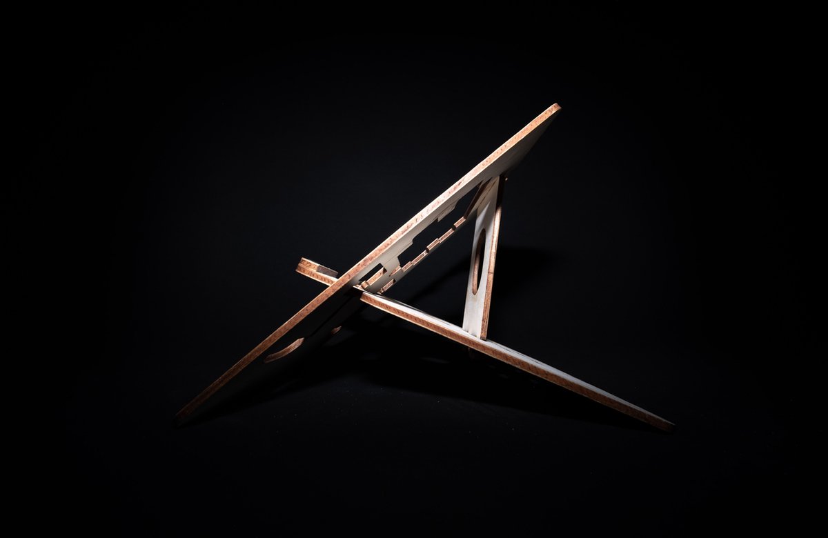 WOULDSTAND - houten laptopstandaard - locaal geproduceerd - brandable - opklapbaar