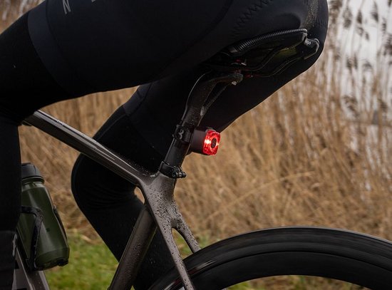 Fietslampjes USB-C oplaadbaar. Fietsverlichting. Fietslampen. Fietslichten. Fietskoplampen. Fietsachterlichten. Fietsveiligheidslampen. Fietslichtjes. LED-fietslampen. Fietsverlichtingsset. USB-oplaadbare fietslampjes — afbeelding 2