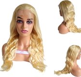 Frazimashop- Braziliaanse Remy pruik 24 inch - golf -blond 613- 100%real human hair- 13x4 lace frontaal wig