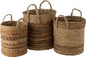 Drie jute manden in verschillende maten, naturel van kleur, met gevlochten handvatten.