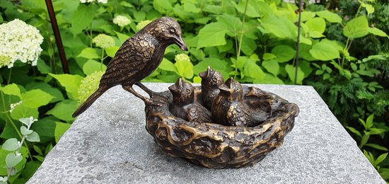 Bronzen Beeld Vogelnest