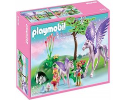 Koningskinderen met pegasus en veulen / Enfants royaux avec cheval ailé et son bébé