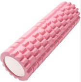 Roze fasciarol sport schuimrol voor Pilates en yoga oefeningen