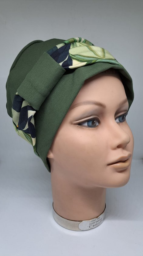 Generisch Winter hat with ear flaps, knitted hat, funny