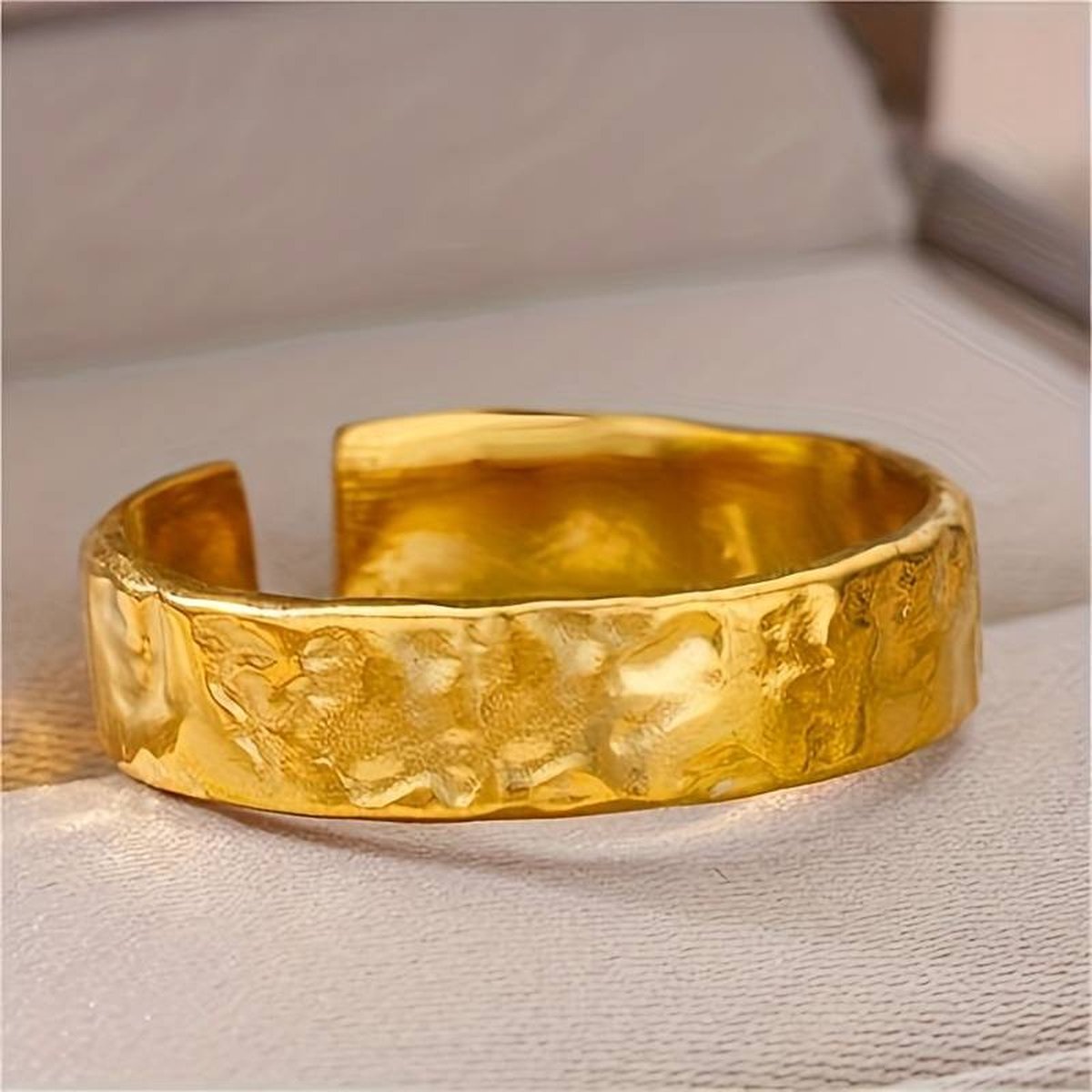 18K Gold Plated Minimalistic Vinage Design Ring