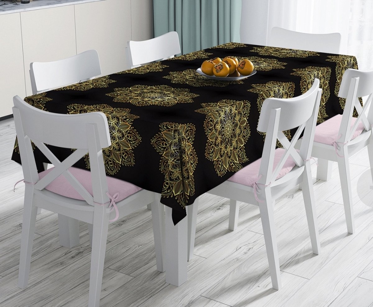 Tafelkleed 135x220 cm - Bedrukt Velvet Textiel - Gold mandala op zwart - Tafelkleden - Tafellaken