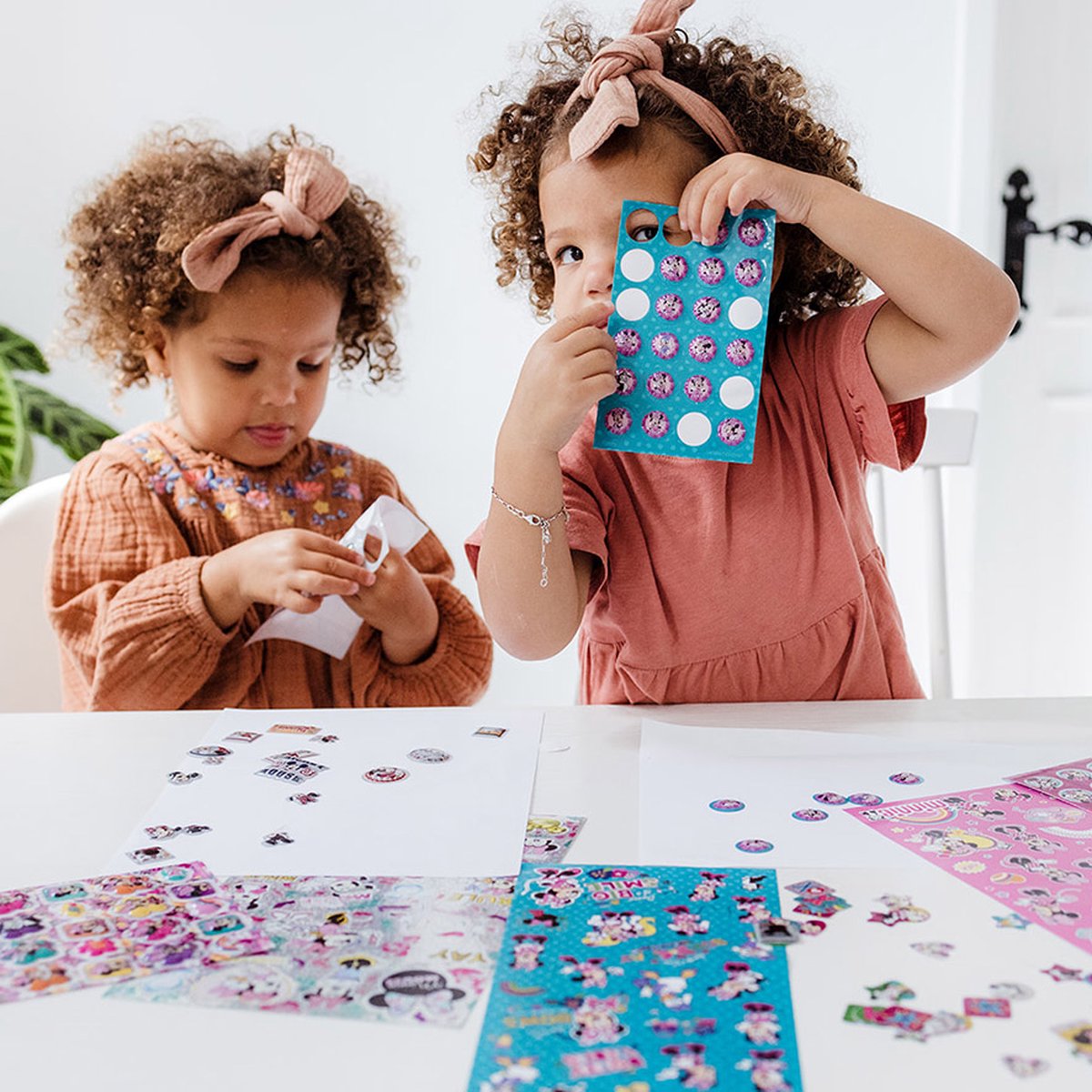 Disney Frozen Totum super sticker set XL 7 vellen - speelgoed meisjes vanaf 3 jaar - creatief knutselen stickeren met Anna en Elsa — afbeelding 14