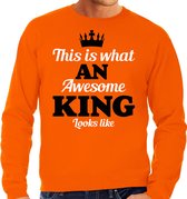 Bellatio Decorations Koningsdag sweater voor heren - awesome King - oranje - feestkleding L