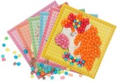 Les cartes Mosaic PlayMais décorent le poney de Dream