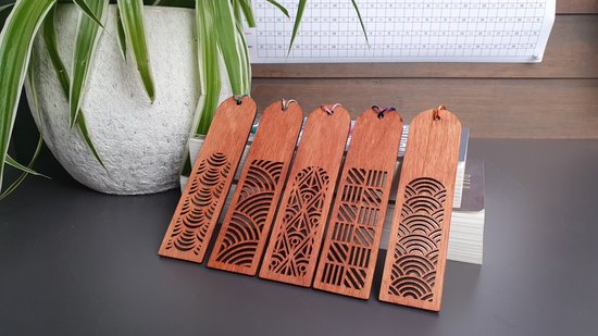 Set de 5 marque-pages en bois sur mesure - acajou marron