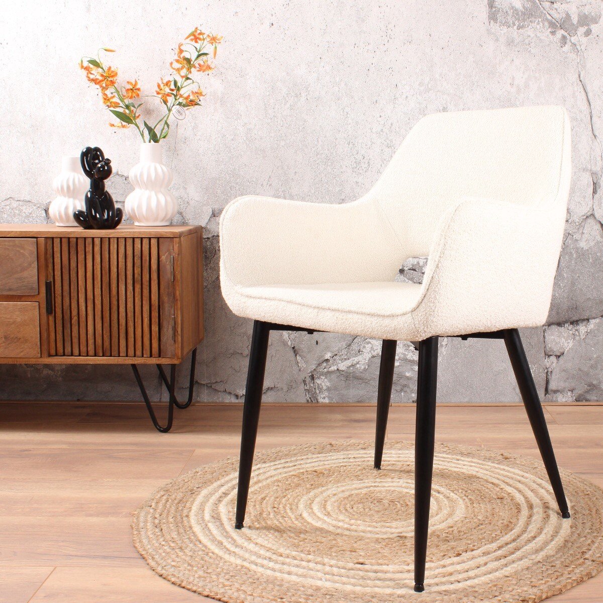 DS4U - Lenon eetkamerstoel – armstoel met luxe boucle stof en trendy design - ivoor