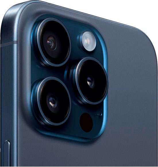 Blauwe iPhone 15 Pro, achterkant met drie camera's en zijaanzicht.