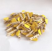 Wasknijper met hart -liefde - wasknijper hout - houten wasknijper - decoratie - polaroid - Valentijn - bruiloft - bedankjes - geschenk - 25 stuks - geel - yellow