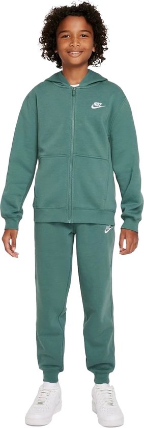 Nike sportswear club fleece trainingspak in de kleur groen.