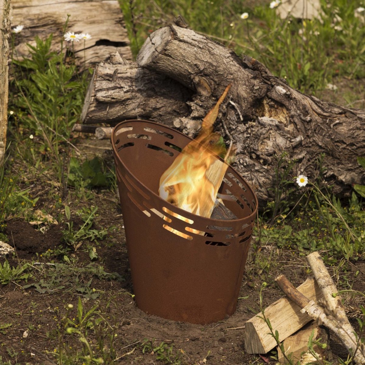 Esschert Design Fire Bowl Laser-Cut Stripes - Rust Brown