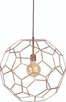 Koperkleurige hanglamp met een open geometrisch frame en een zichtbare peertje.