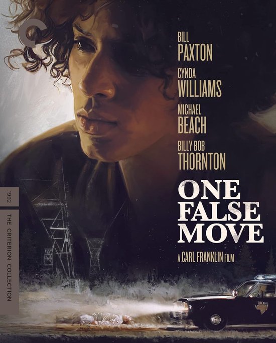 De Blu-ray cover van 'One False Move' toont een close-up van een persoon en een politieauto bij nacht. Met tekst van de cast en de titel.