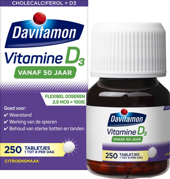 Davitamon Vitamine D3 vanaf 50 jaar. Doos en flesje van 250 tabletjes citroensmaak. Goed voor: weerstand, spieren, botten en tanden.